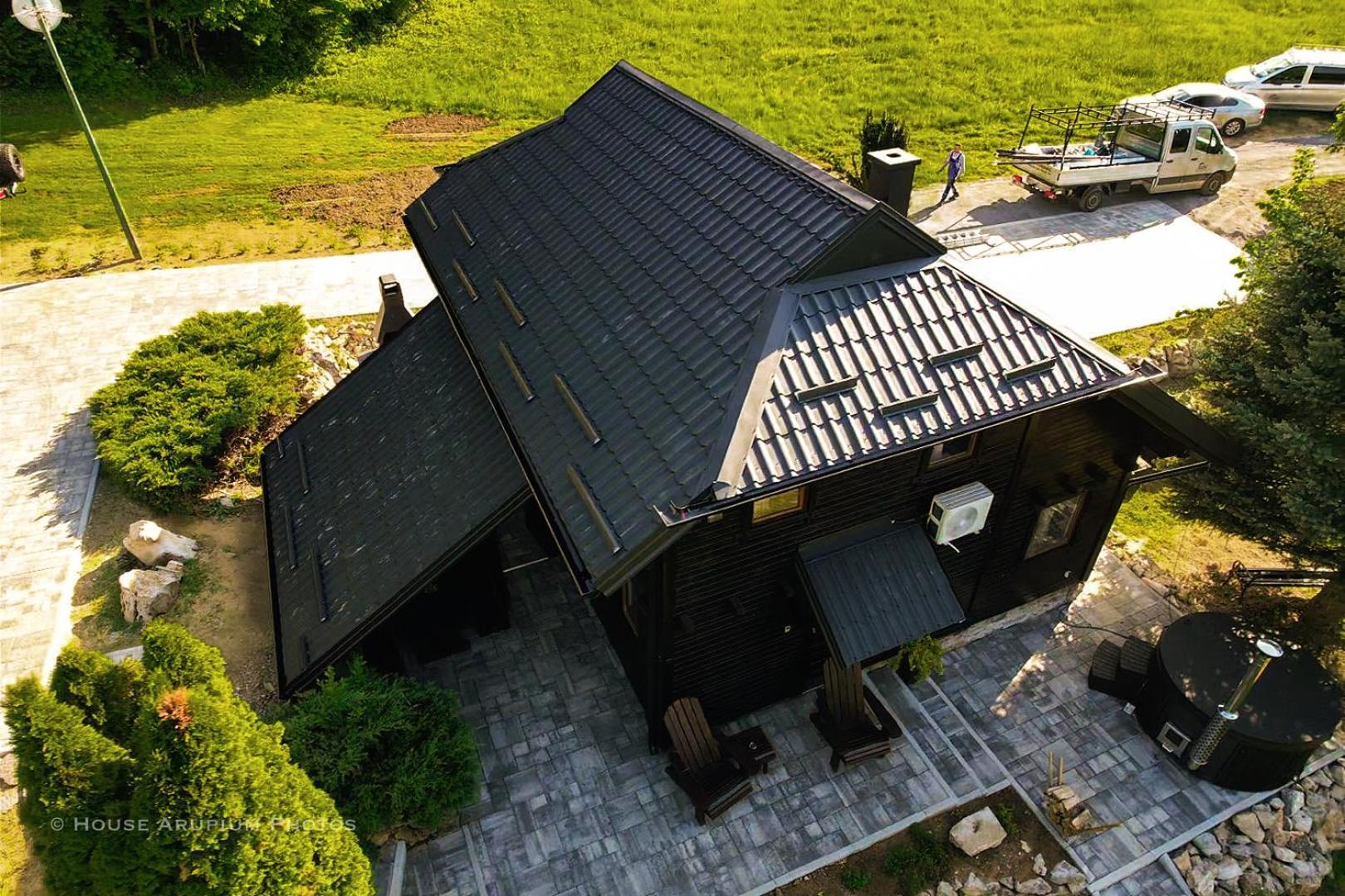 Woodenhouse With Two Apartments Otočac Exterior foto